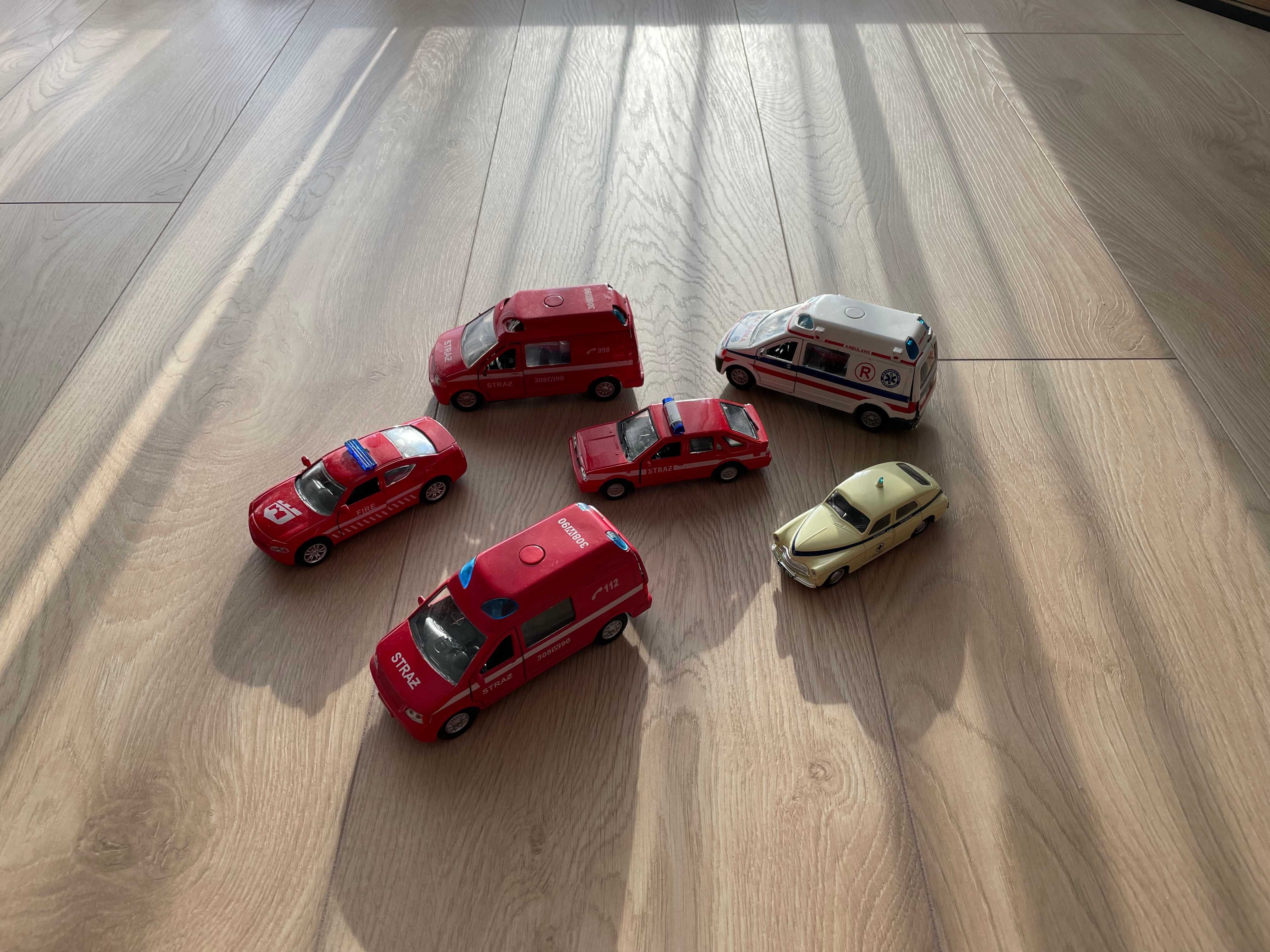 Zestaw pojazdów samochodów strażackich