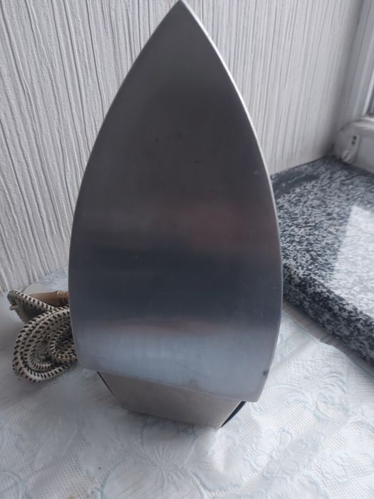 Якісний утюг  часів СРСР