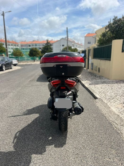 Yamaha x-max 125