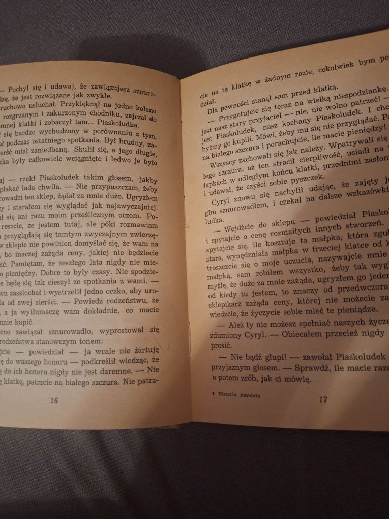 Edith Nesbit "Historia amuletu"