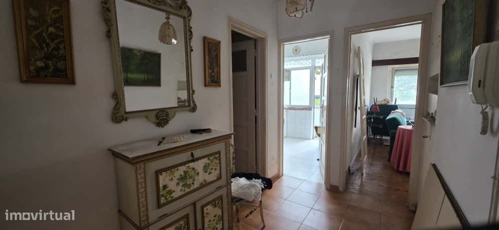 Apartamento T2, Mina de Água