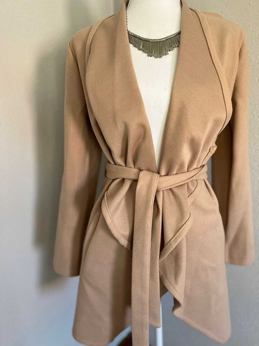 Casaco elegante bege