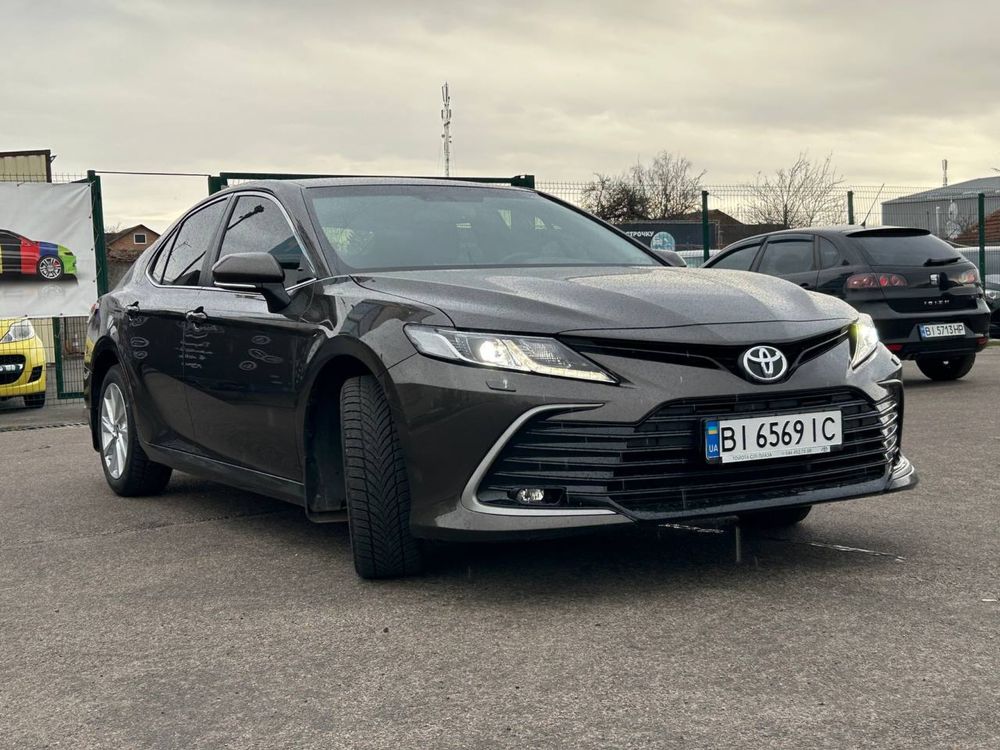 Toyota Camry 2021, на гарантії