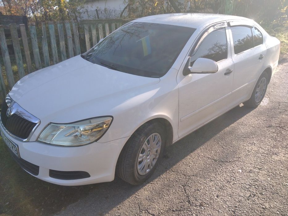 /// Шкода Октавія///