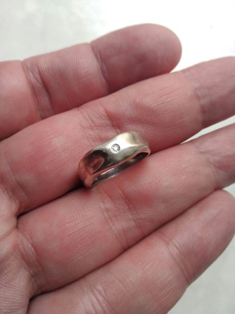 Серебряное кольцо DIAMOND с бриллиантом.