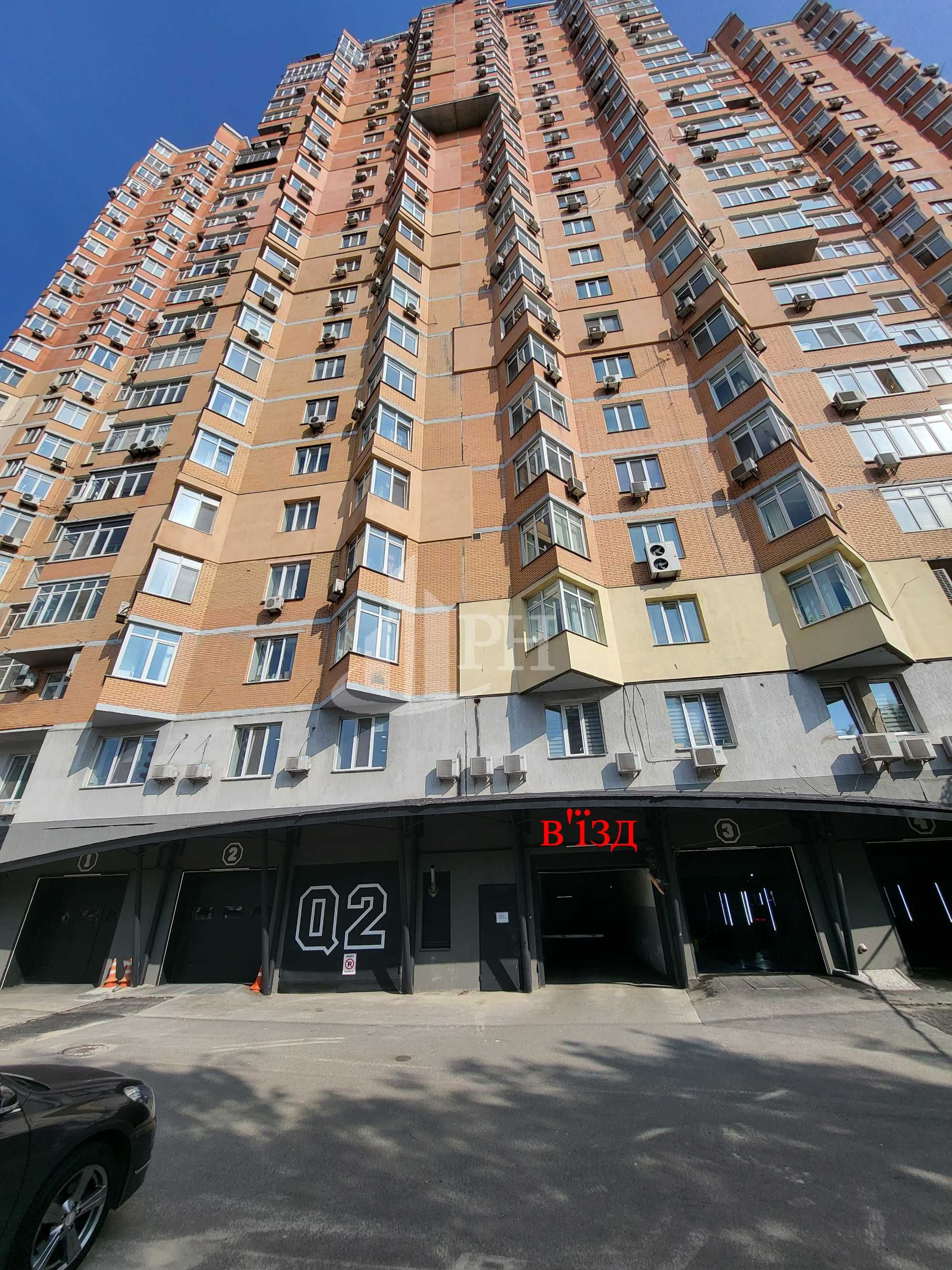 Без %. Продаж ДВОХ паркомісць в ЖК Митець, вул. Євгена Коновальця 32Г