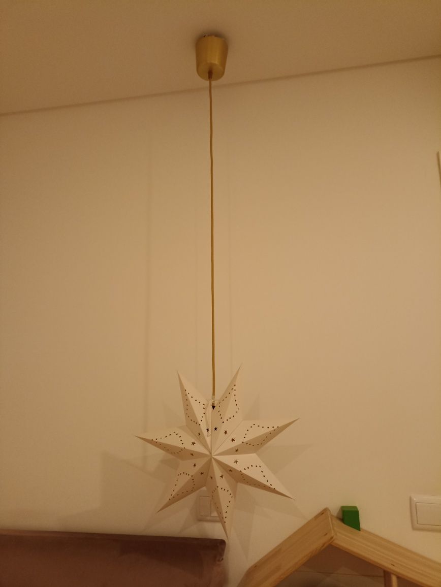 Candeeiro em forma de estrela
