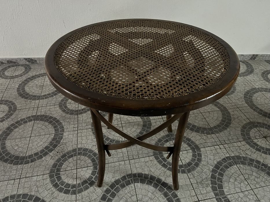 Mesa de Centro em Madeira de Cerejeira com Palhinha