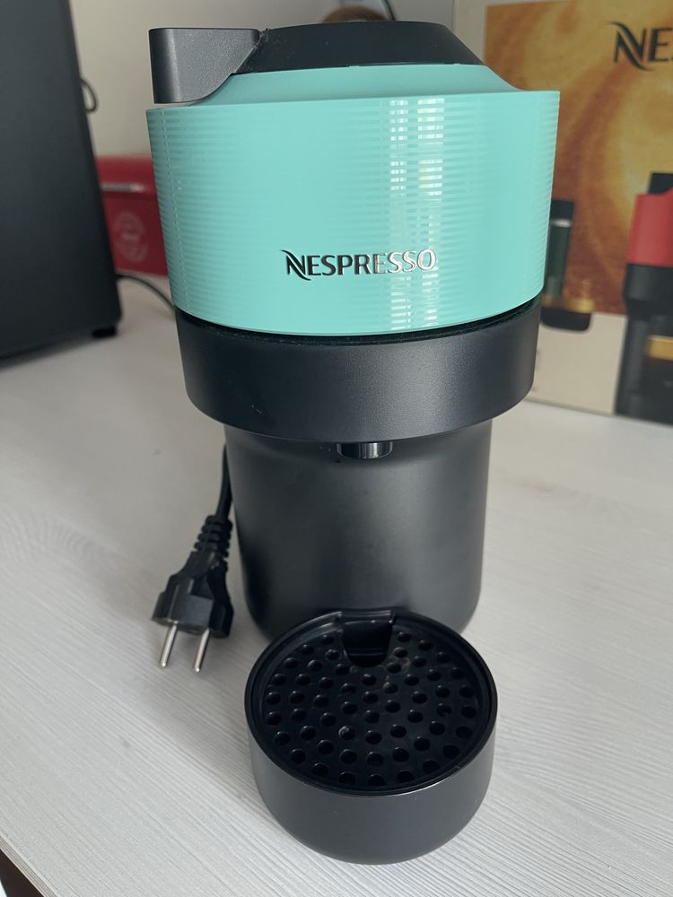 Maquina de cafe nespresso vertuo Pop