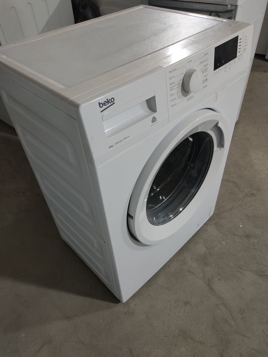 Пральна машина Beko 6 кг.Ідеальний стан. 45 cm вузька