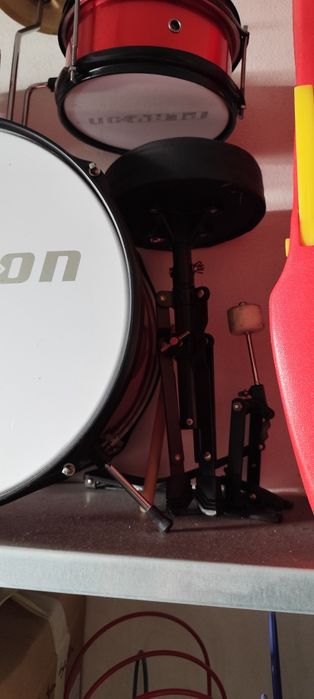 Vendo bateria de criança PLAY ON