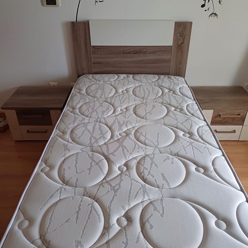 Cama de Solteiro (Como Nova)