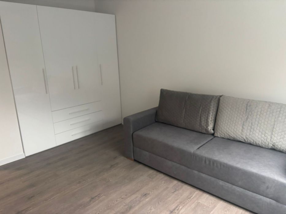 Новий сучасний таунхаус з сонячними панелями,2 км від проспекту Бажана