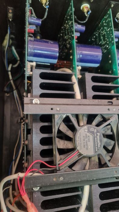 Підсилювач потужності Adcom GFA-7805