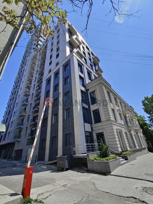 Продам простору 2к біля парку Глоби ЖК Central Park