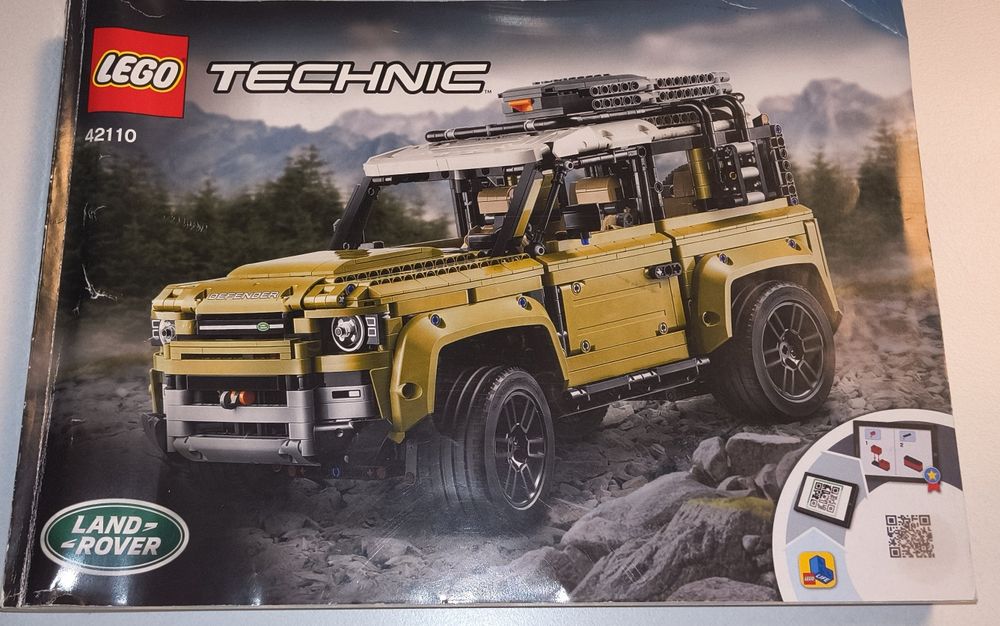 Klocki Lego Technics model 42110 Land Rover