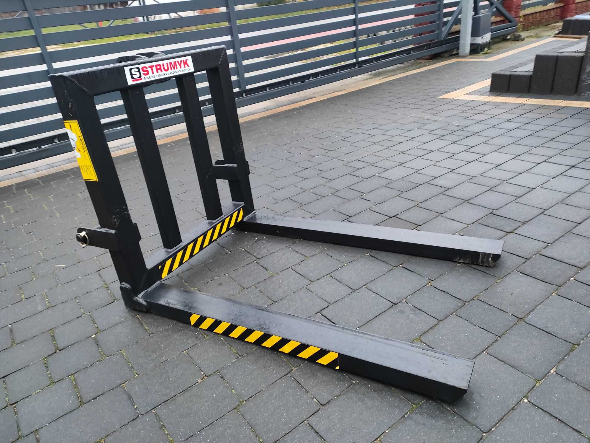 Widły do palet na tył ciągnika paleciak do ursus c330/360 i innych