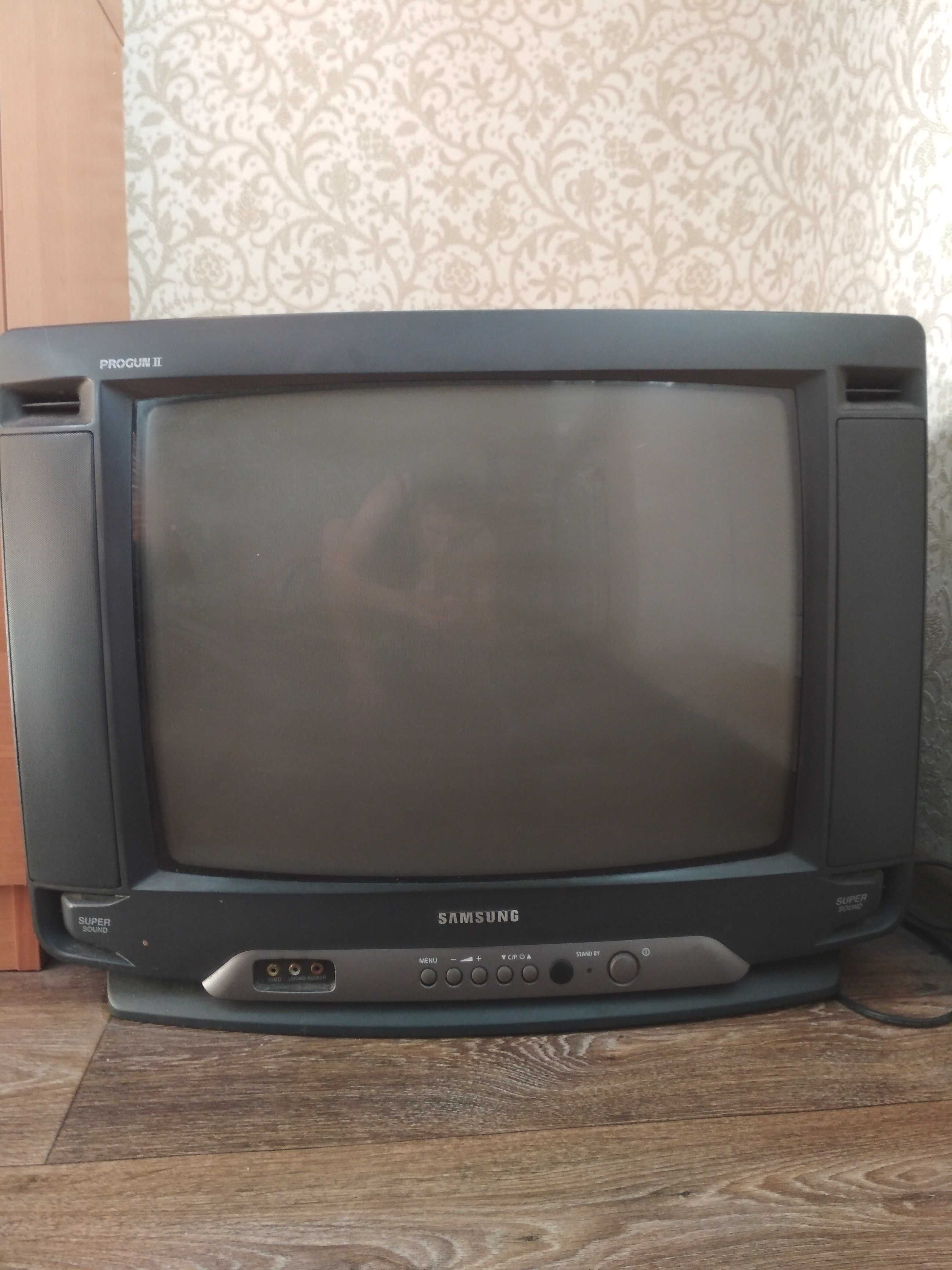 Телевізор Samsung.