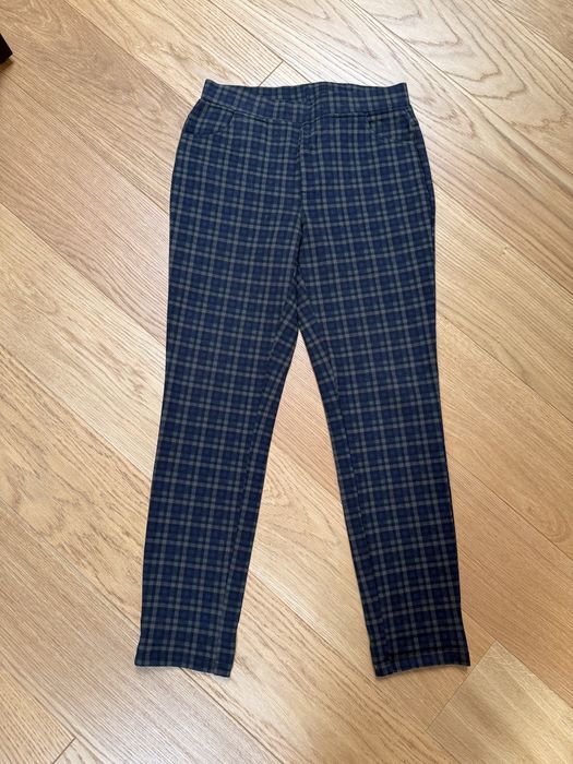Spodnie w kratkę