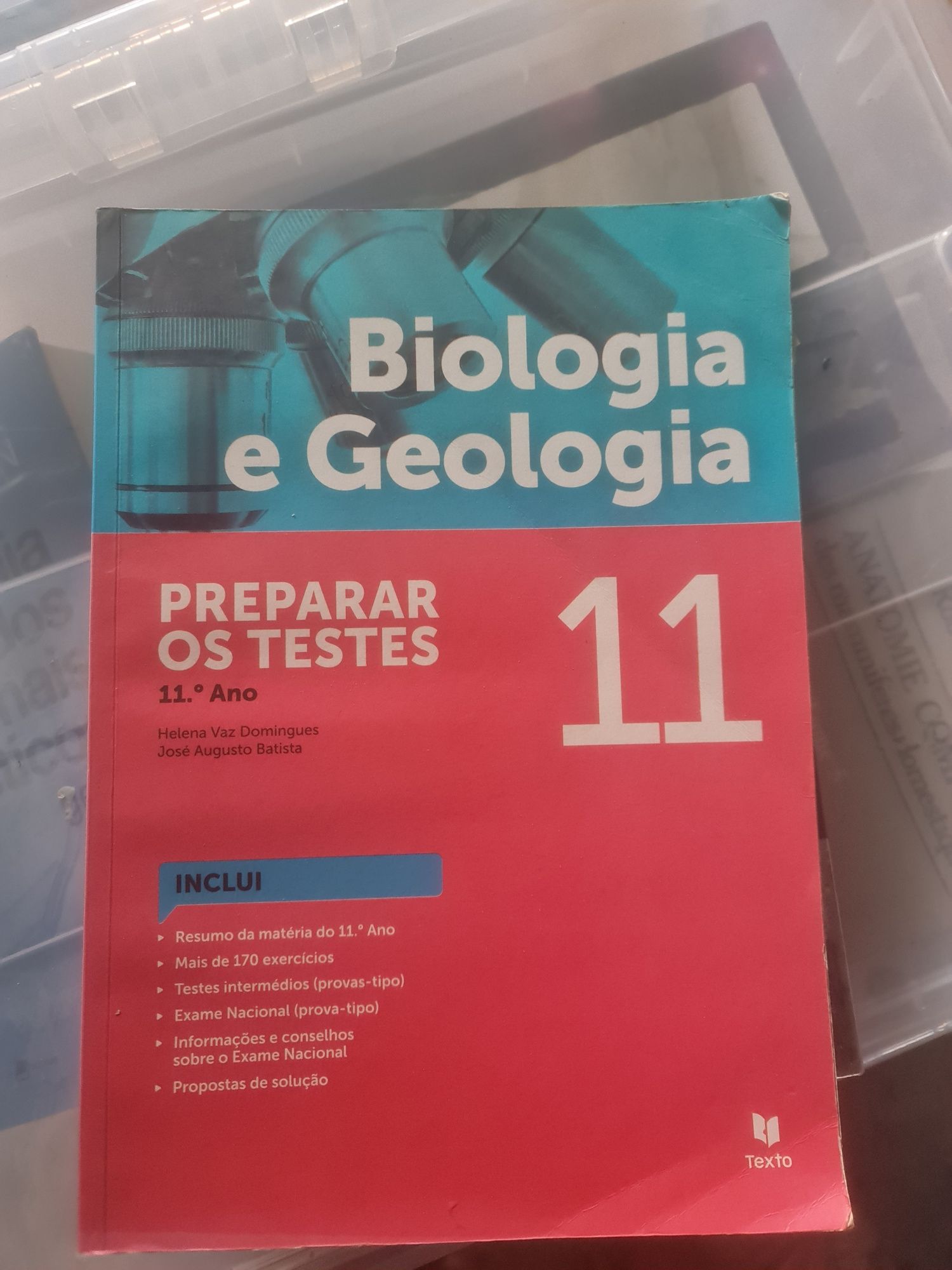 Livros de preparação para exames biologia e quimica