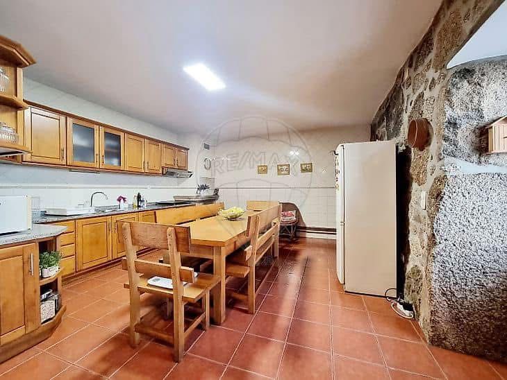 Moradia T2 + escritório 210m2 Ponte da barca