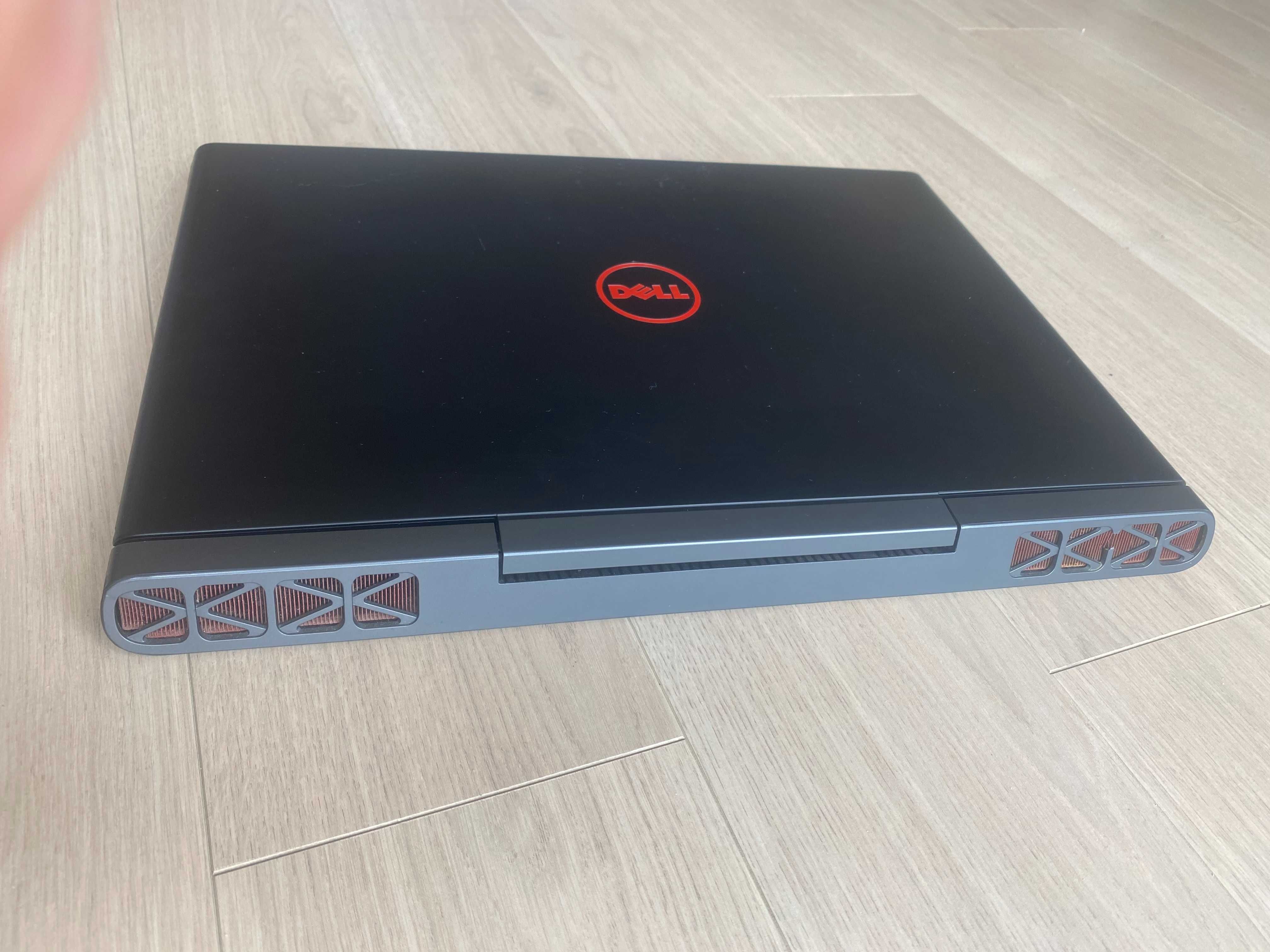 Portátil DELL INSPIRON 7567 - CPU i7 7600 Gamer