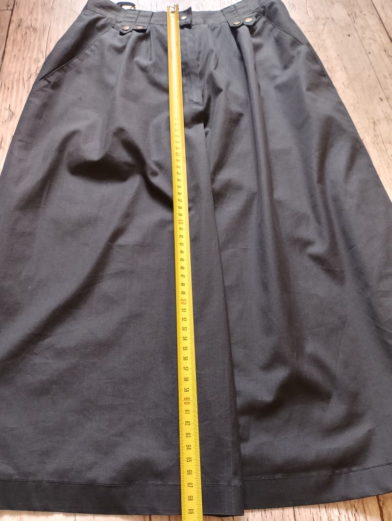 Spódniczka midi z kieszeniami r.34/36