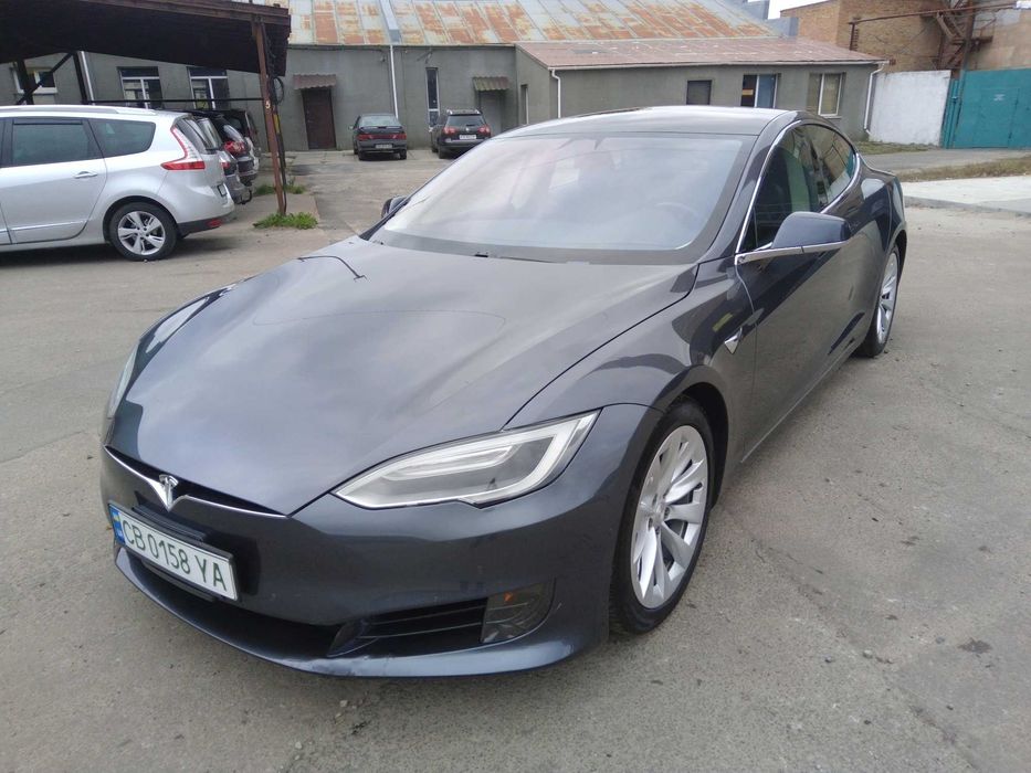 Tesla Model S 75D Dual Motor