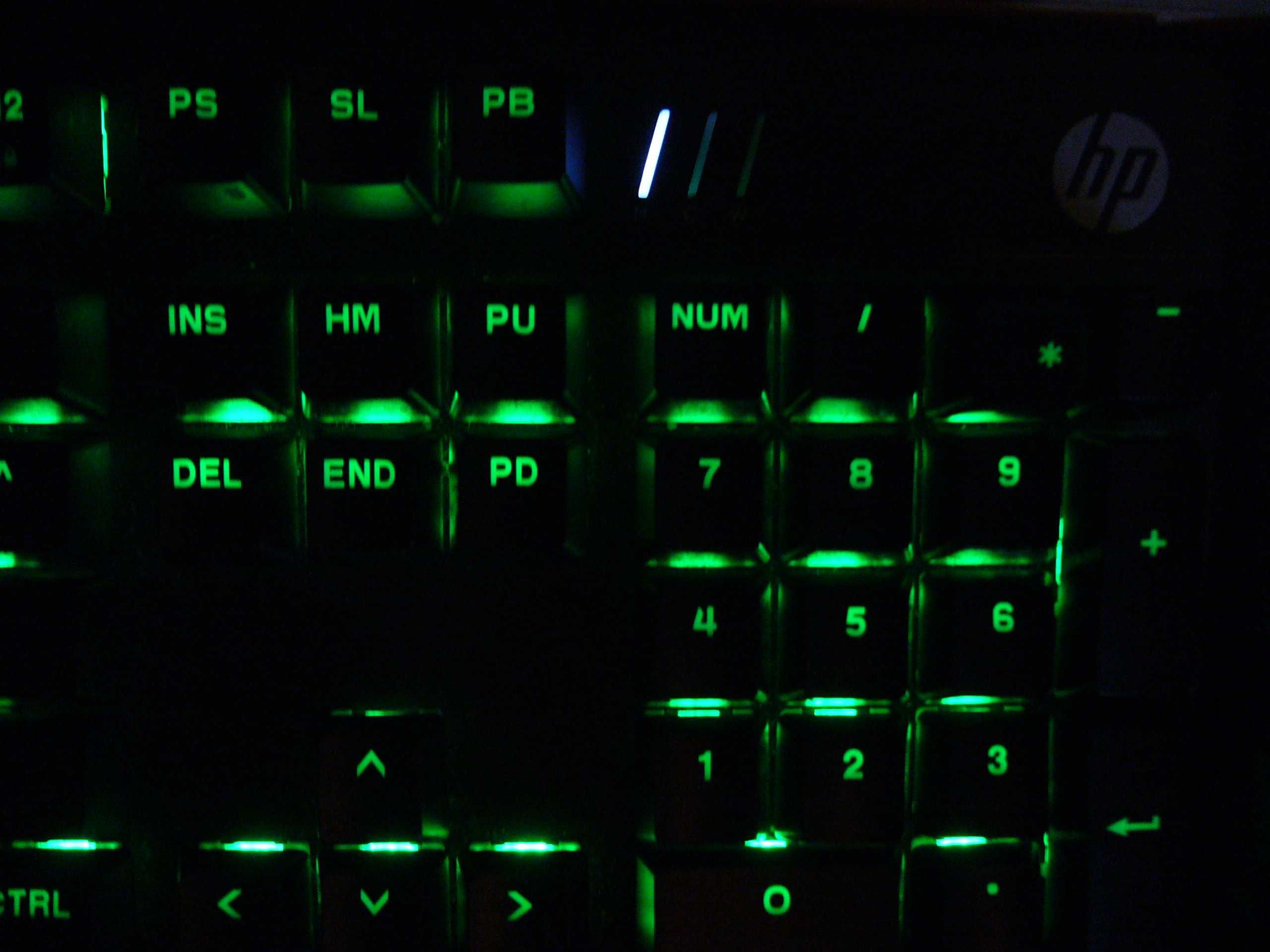 Vendo Pavilion Gaming Keyboard 500 e dois  Ratos Retroiluminados