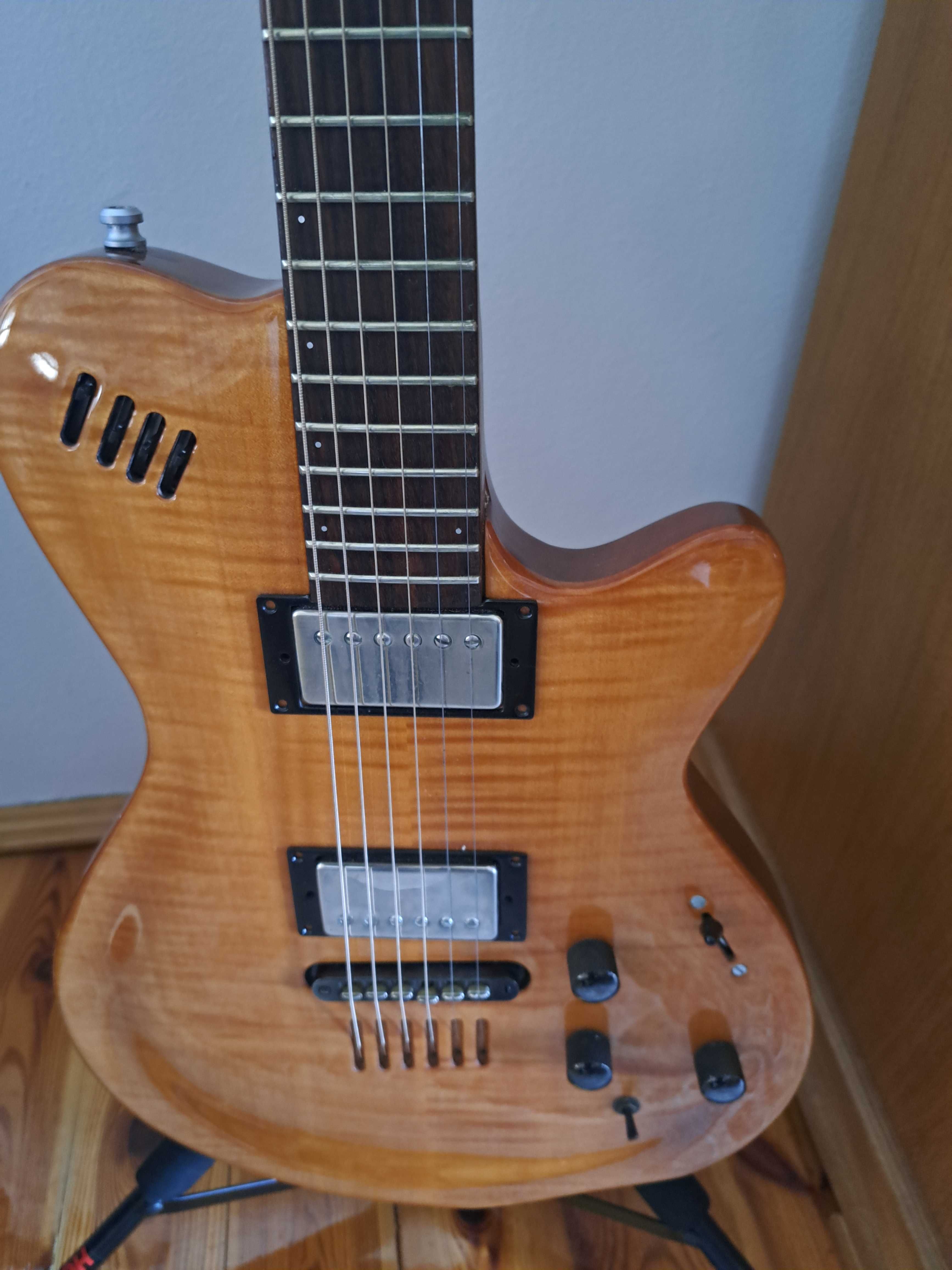 Gitara  Godin  LGX