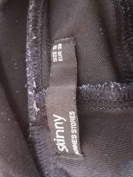 Wygodne spodnie ciążowe dżinsy granatowe rurki