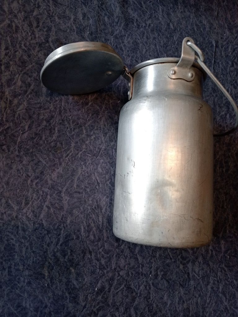 Vendo Leiteira de 1/1/2 Alumínio