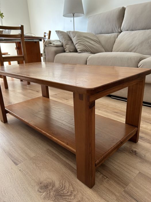 Mesa de Sala em Madeira