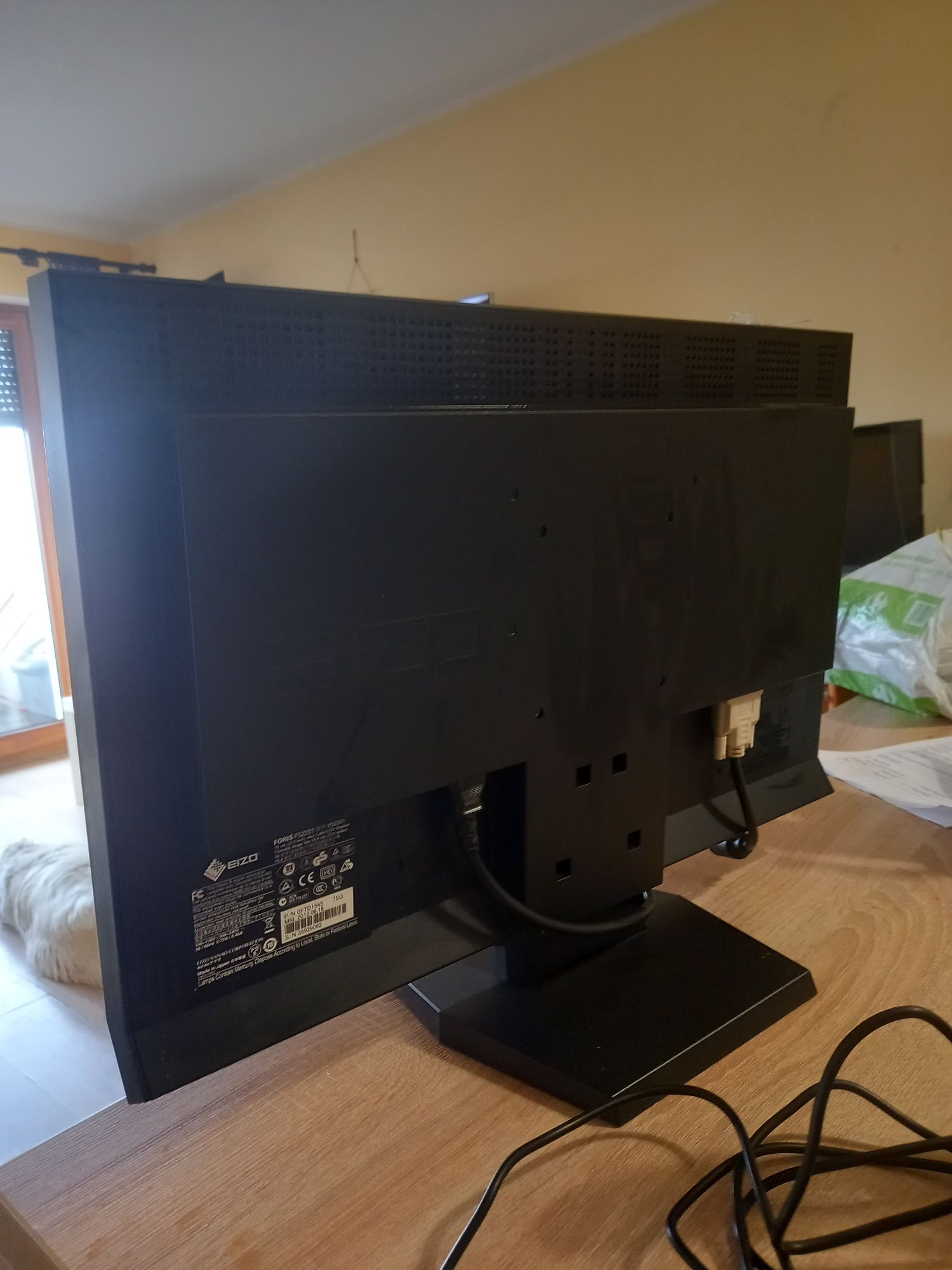 Eizo Foris FS2331 z pilotem +cPVA monitor/TV