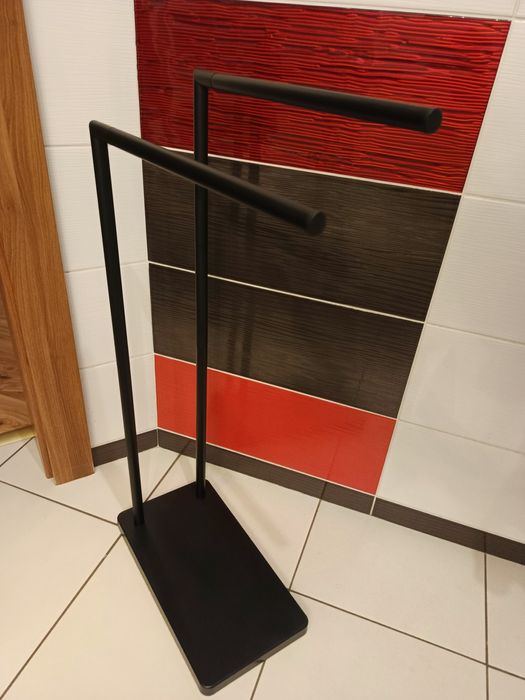 Stojak na ręczniki