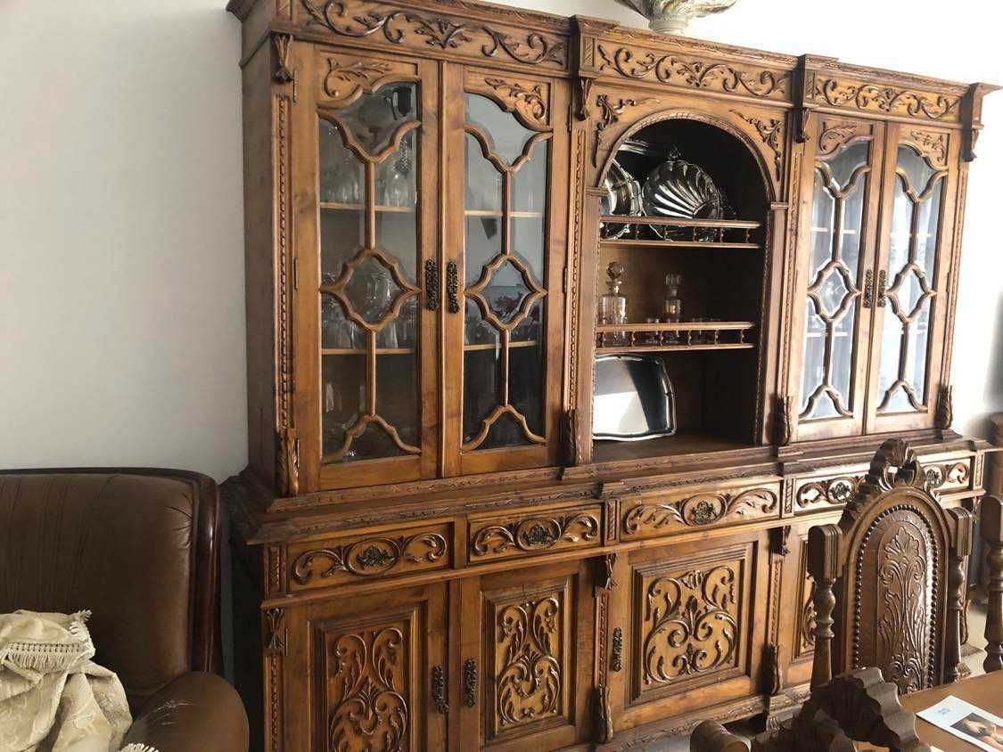 Sala de jantar completa
