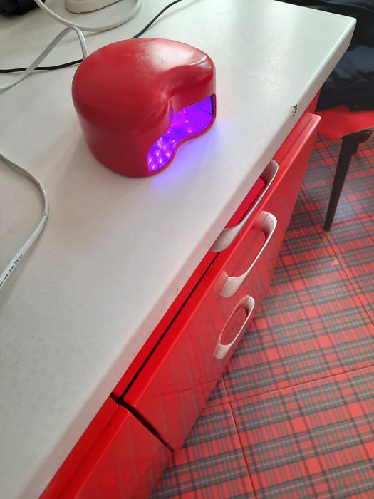 Зробіть собі свято,красиві нігті це  і настрій святковий