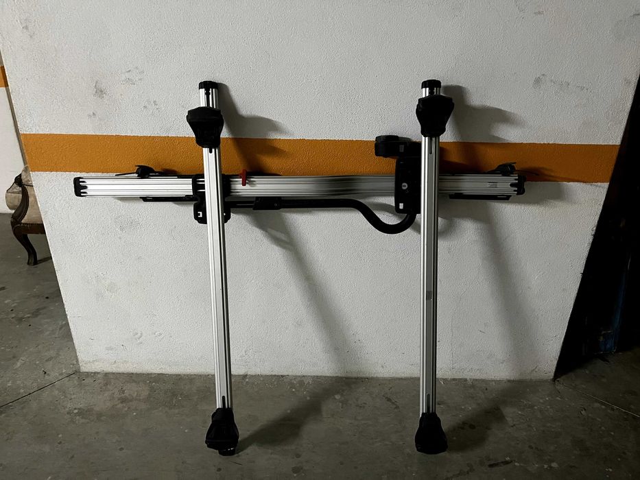 Barras de Tejadilho Universal, com rack para 1 bicicleta -THULE