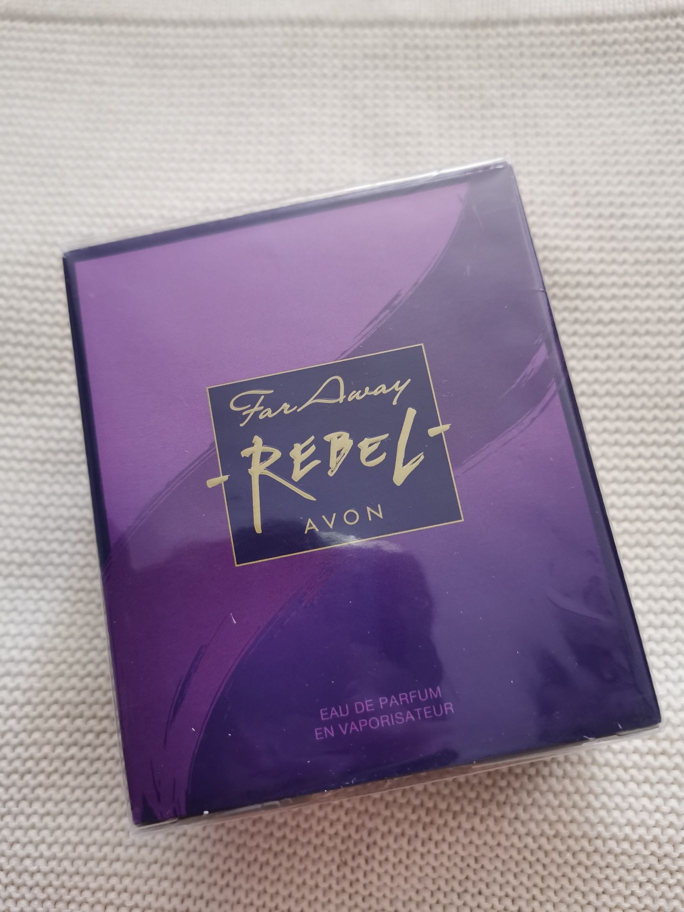 Avon - woda perfumowana Far Away Rebel 50ml