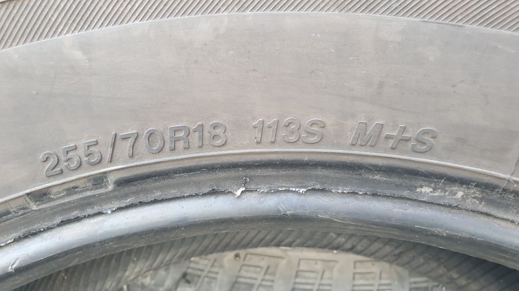 255/70 R18 4шт Bridgestone (Бриджестон) Авторезина, шини.