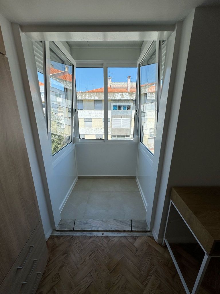 Arrenda-se quarto