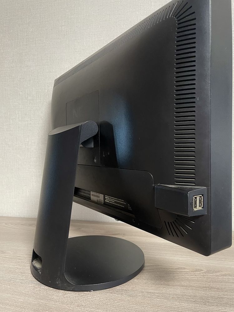 Монитор NEC MultiSync 20 WGX2 Pro