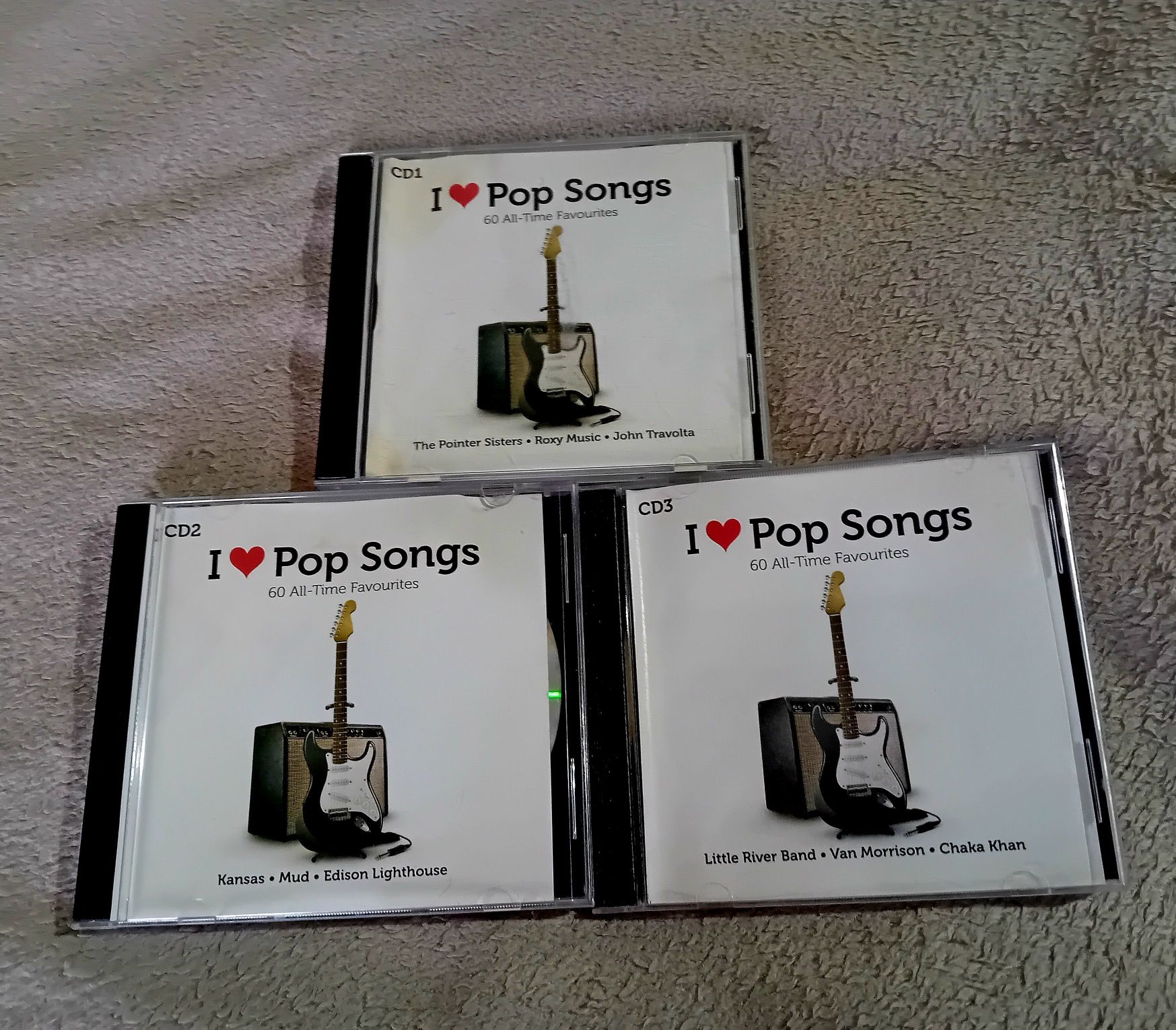 Trzy płyty CD I Love Pop Songs 2009