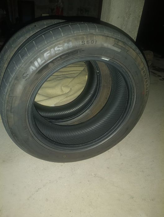 2x Pneus 205/55 R16 novos