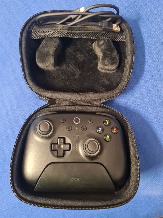 Comando 8Bitdo Ultimate 2 Wireless + Docking Station+ Carrying Case