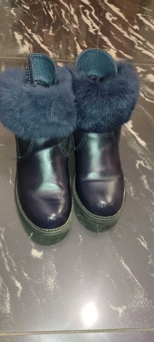 Сапожки на дівчинку