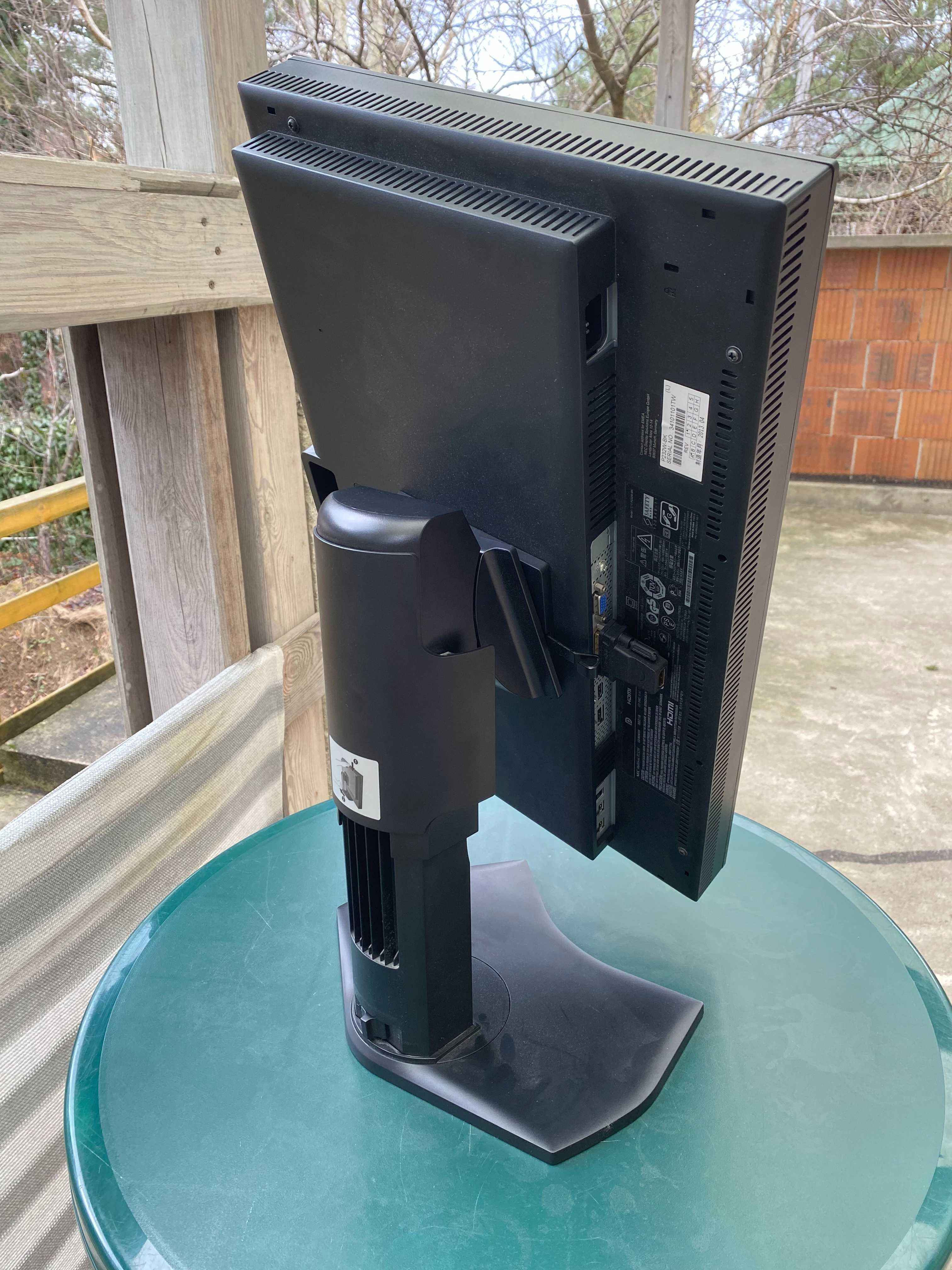 NEC MultiSync® P232W Profesjonalny referencyjny monitor graficzny.