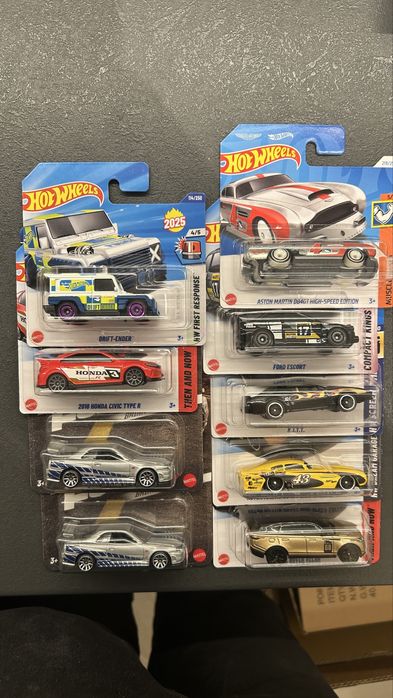 Hot wheels zestaw skyline