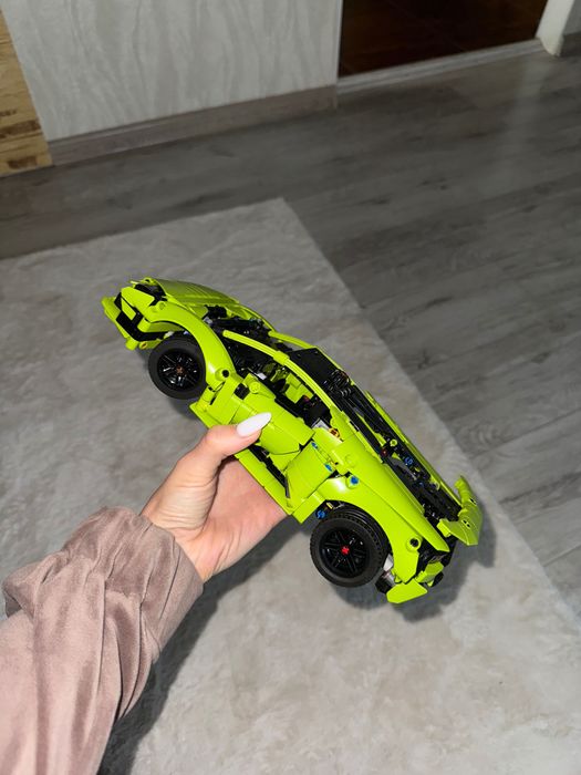 Lego Technic Lamborghini Huracan оригінал зібрана модель