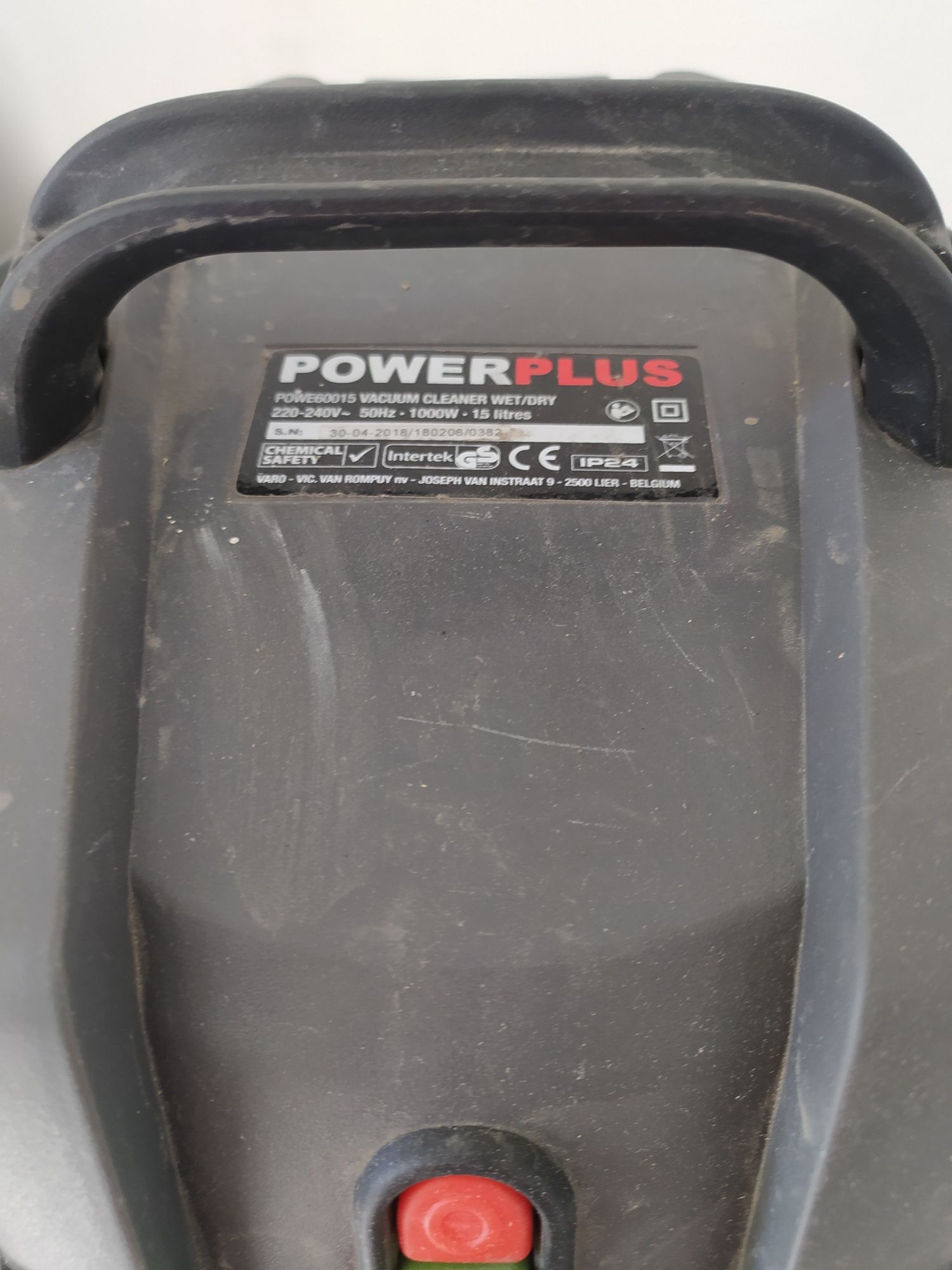 Aspirador com saco Power Plus 15L